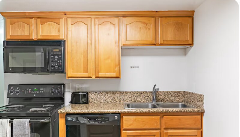 Building Photo - 5750 S 900 E