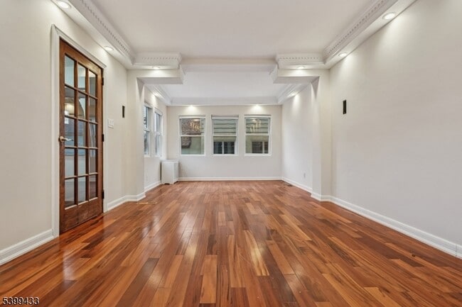 Building Photo - 80 Locust Ave