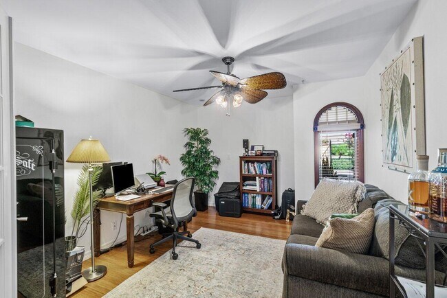 Building Photo - 2598 NW 27th St