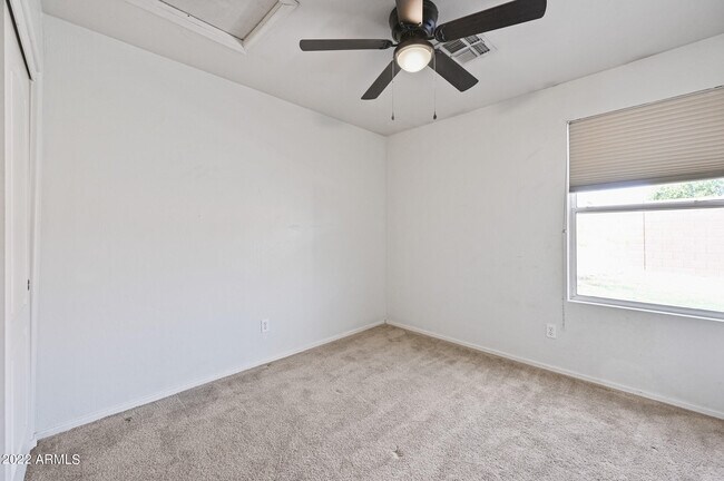 Building Photo - 5047 S Roosevelt St