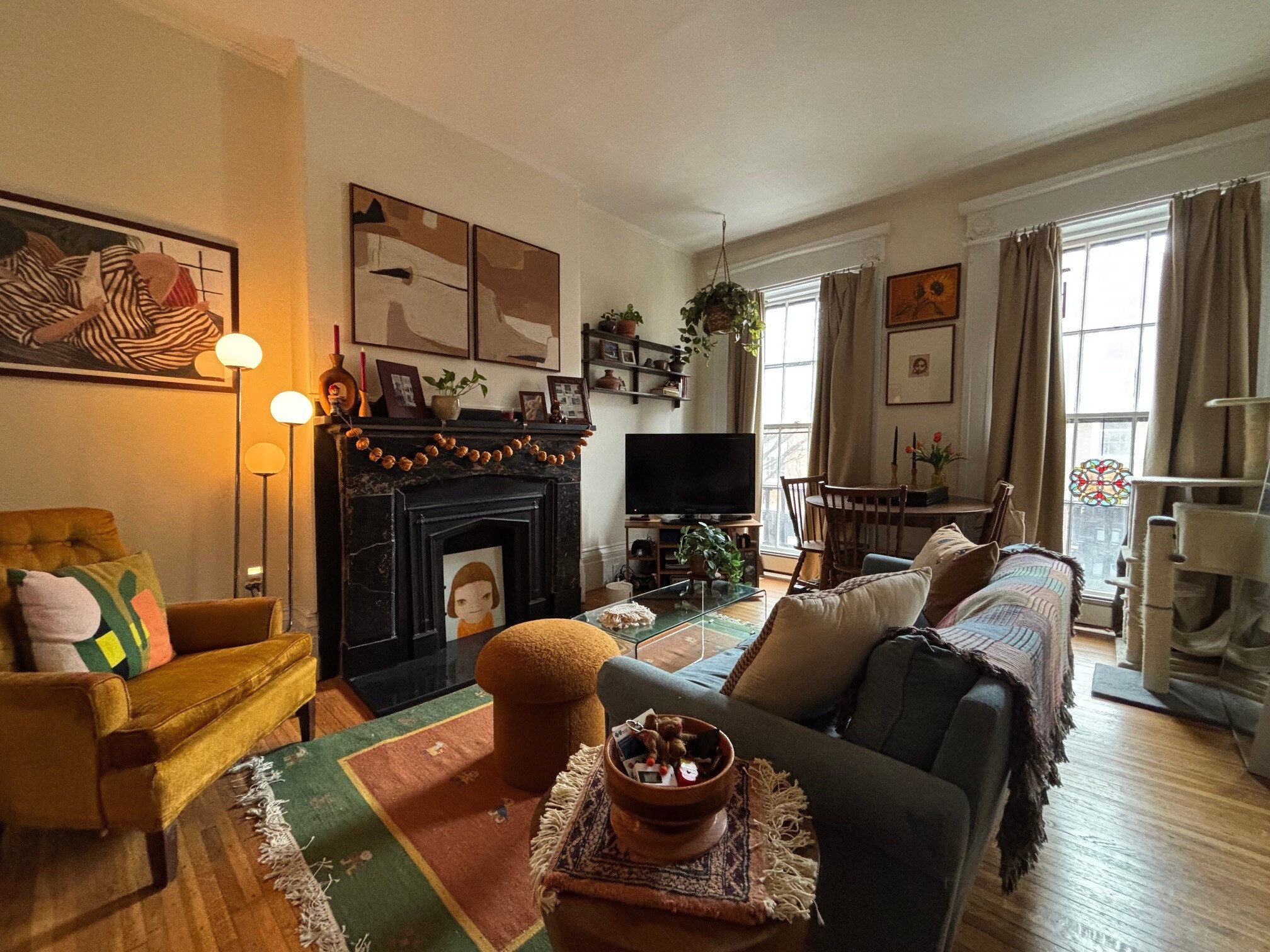 Building Photo - 69 Charles St