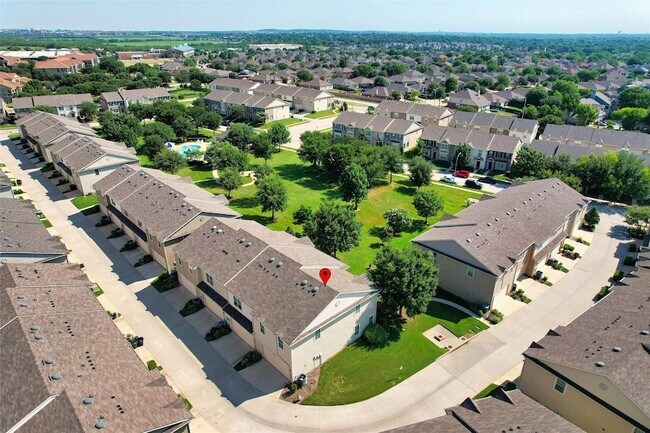 Building Photo - 6900 Carrington Ln