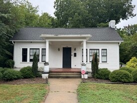 Building Photo - 1100 Herrin Ave