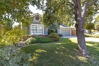 Building Photo - Two story home located near major shopping and restaurants!