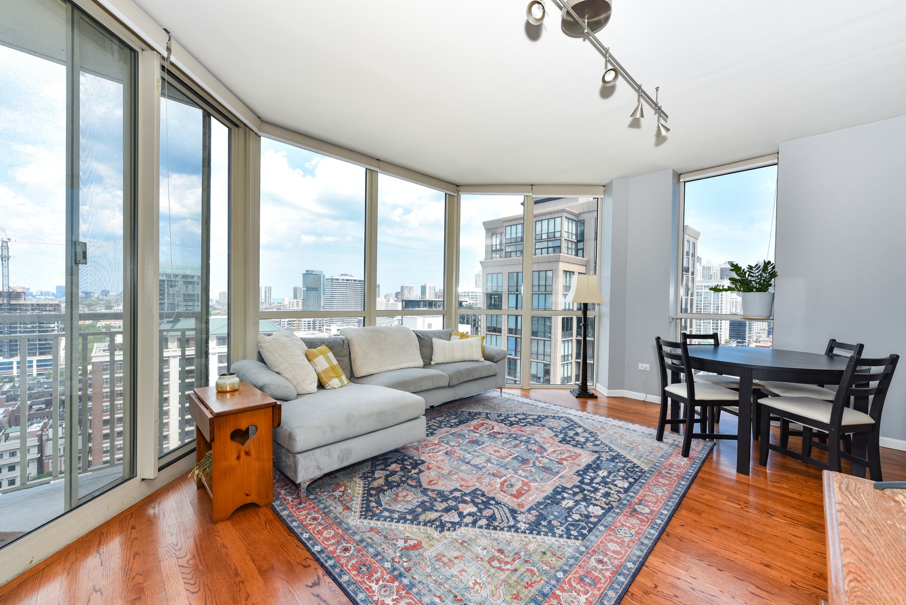 Living Room - 645 N Kingsbury St