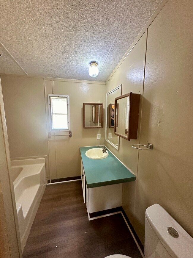 Building Photo - 315 Grubb Dr