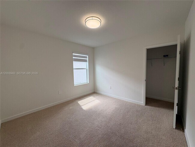 Building Photo - 12948 SW 265th Terrace