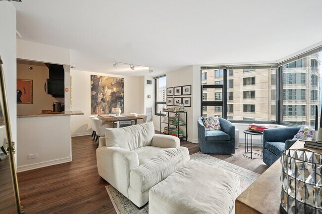 Building Photo - 401 E Ontario St