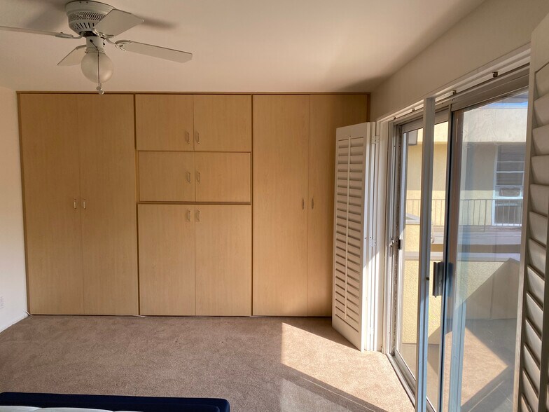 Bedroom built in closets - 2311 4th St