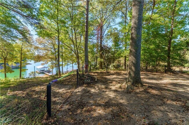 Building Photo - 5580 Williams Shores Dr