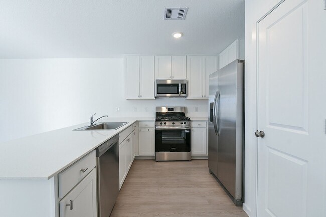 Building Photo - 6847 Flowering Ginger Ln