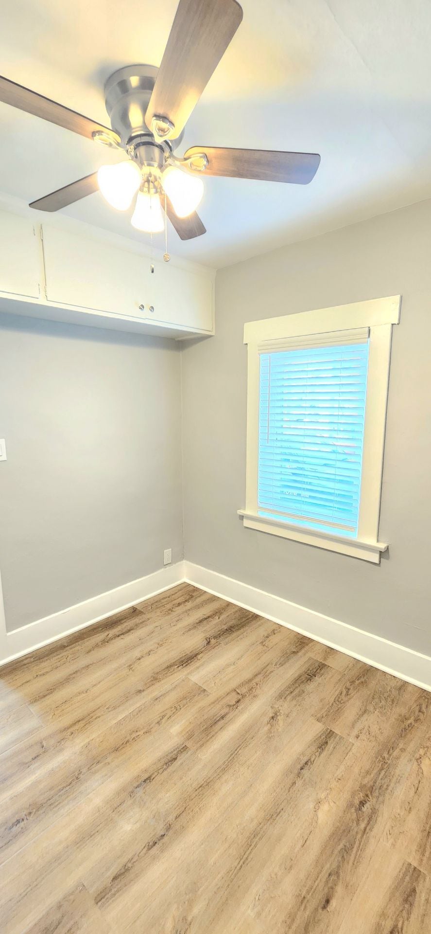 Building Photo - 28 57th Pl