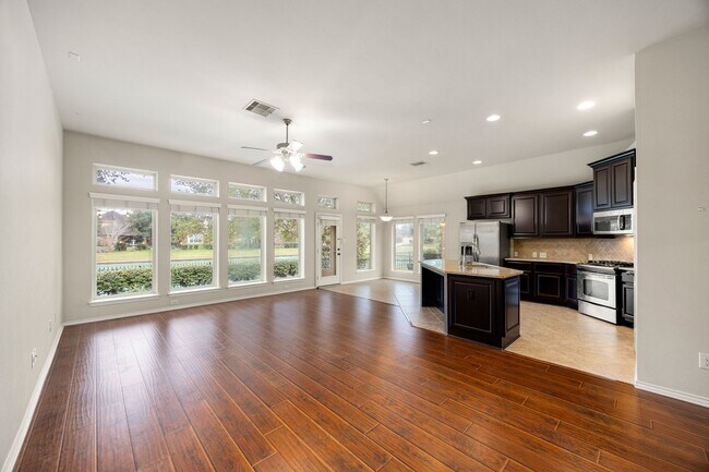 Building Photo - 26323 Crystal Cove Ln