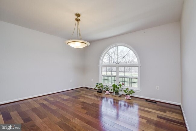 Building Photo - 19900 Belle Chase Dr