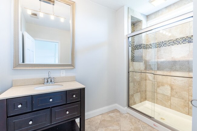 Building Photo - Available NOW  - Updated South Side Slopes Gem | Private Decks + Off-Street Parking