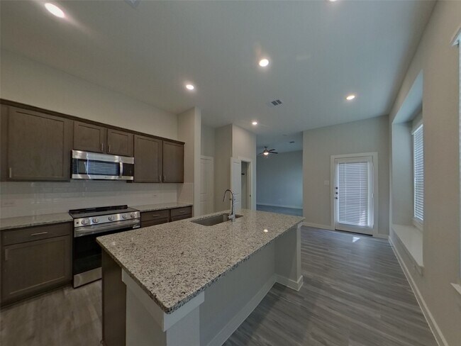 Building Photo - 22825 Terrazzo Dr