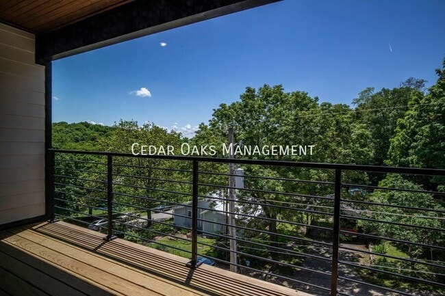 Building Photo - 118 E Mountain St