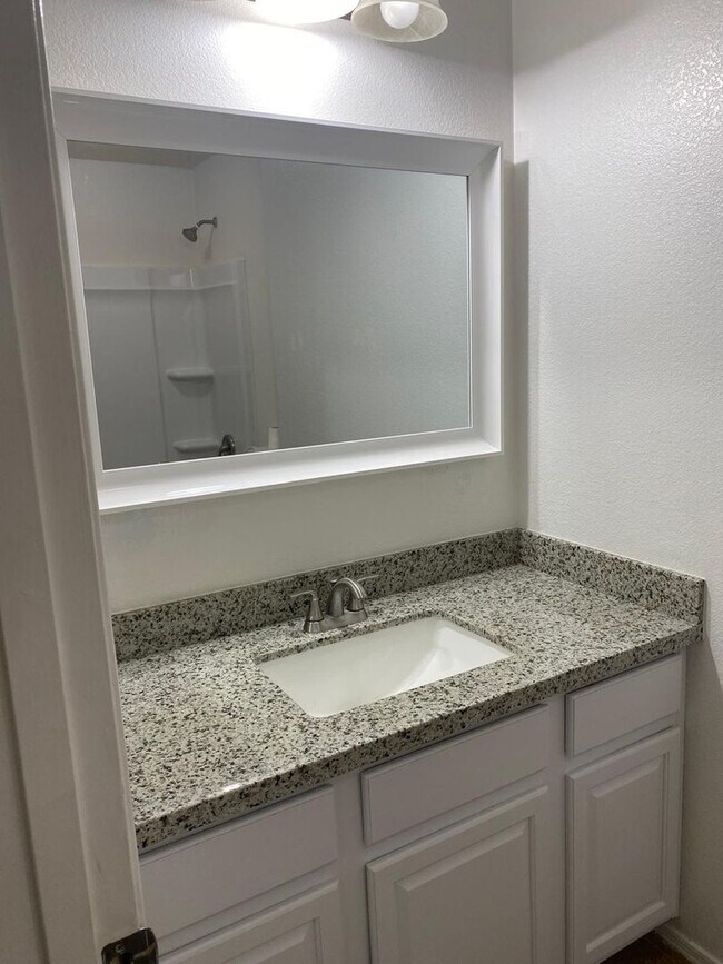 Building Photo - 7805 S Hidden Places Loop