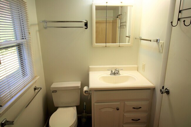 Building Photo - Black Mountain Bungalow minutes from Lake Tomahawk!