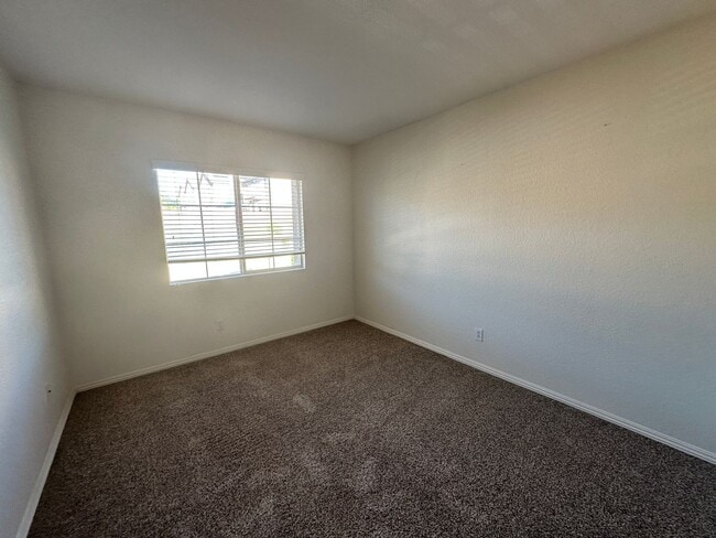 Building Photo - For rent in Alpine, CA 3br / 2bath house f...