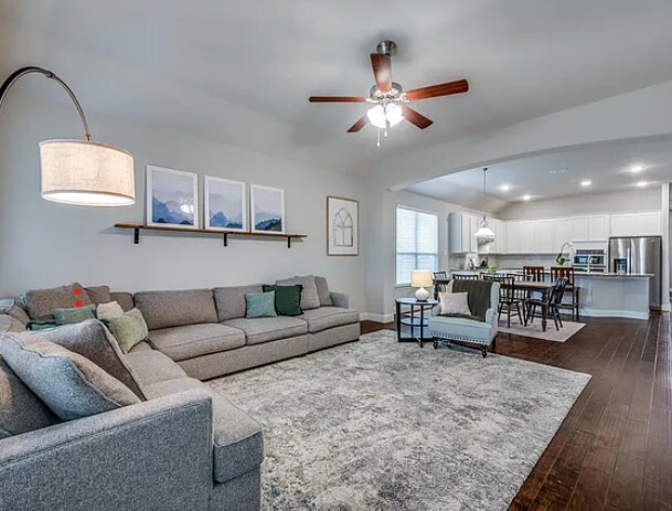 Building Photo - 4008 Oyster Creek Ct