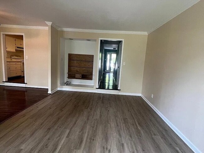 Building Photo - 1404 Weatherstone Dr