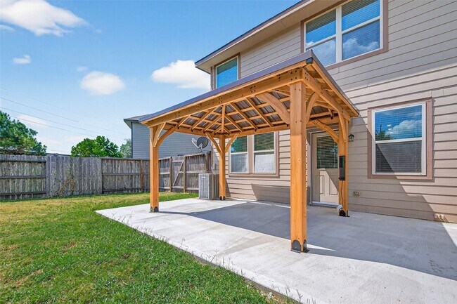 Building Photo - 6438 Haywards Crossing S Cir
