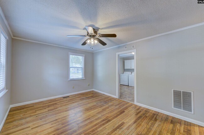 Building Photo - 3819 Prentice Ave