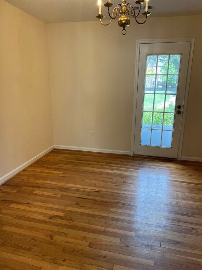 Building Photo - Wonderful end unit in Downtown Bethesda, 1 Mi. to Bethesda Metro