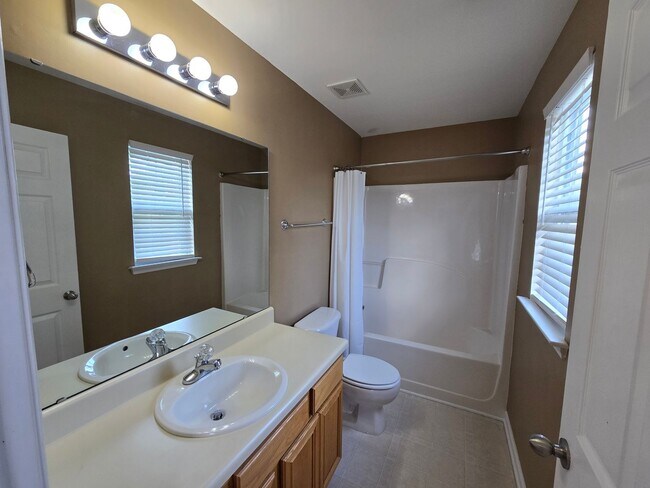 Building Photo - Gateway at Brier Creek