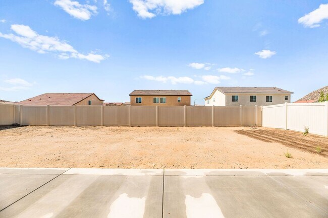 Building Photo - 28357 Cats Claw Dr