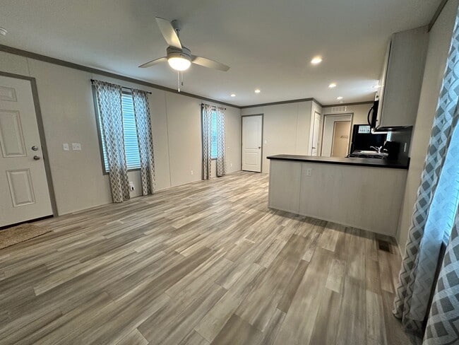 Building Photo - 5691 Windjammer Ct