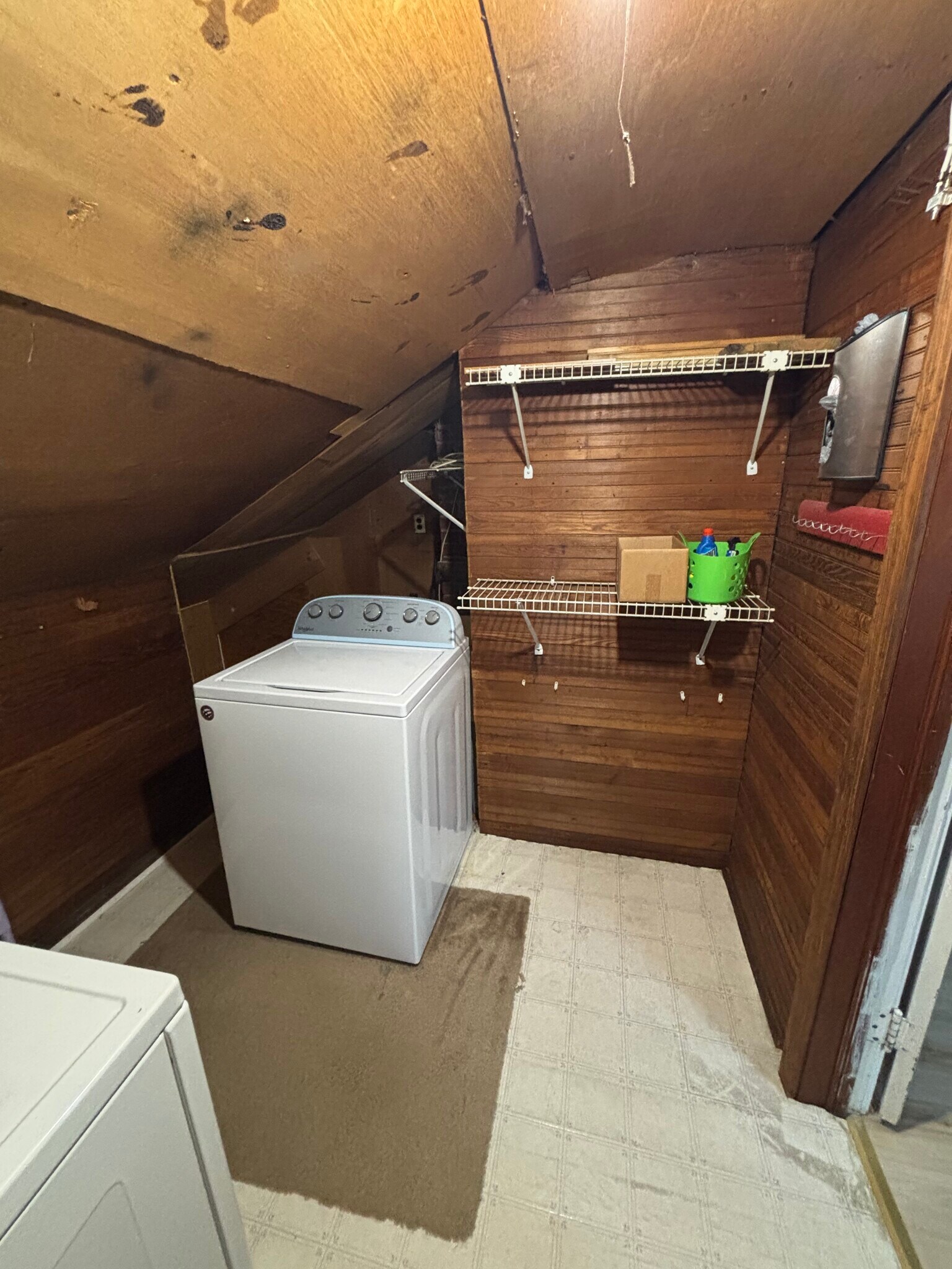 Laundry room - 614 Sampson Ave