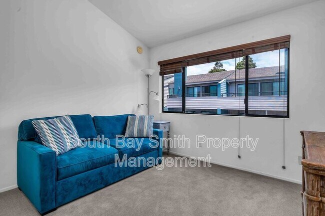 Building Photo - 420 Palos Verdes Blvd