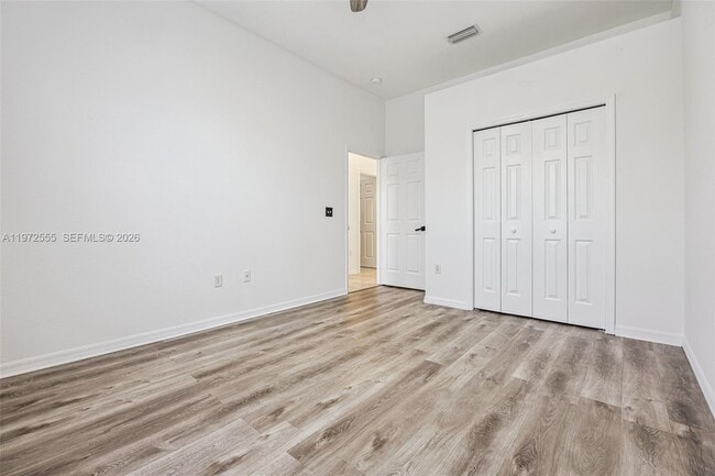 Building Photo - 132 Golf Aire Blvd