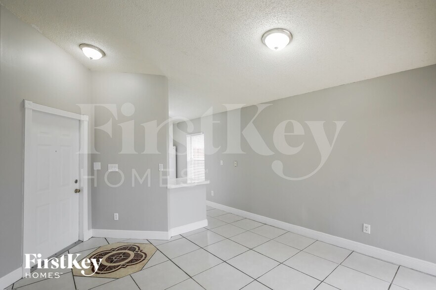 Building Photo - 25024 SW 128th Pl