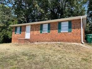 Building Photo - 1009 Cassell St