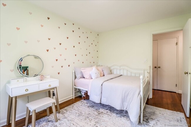 Building Photo - 46 White Birch Rd