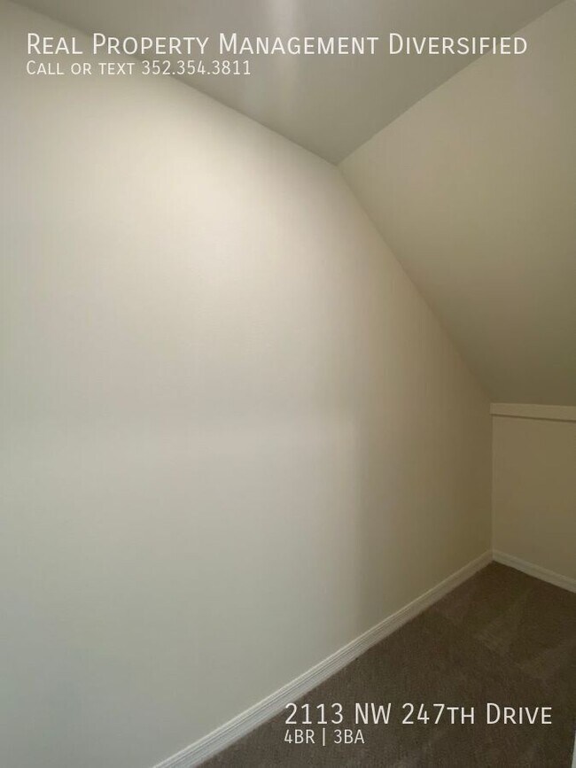Building Photo - 2113 NW 247th Dr