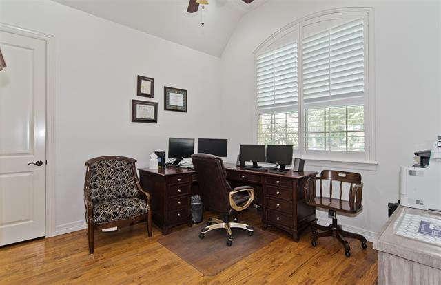 Building Photo - 6208 Riverview Cir