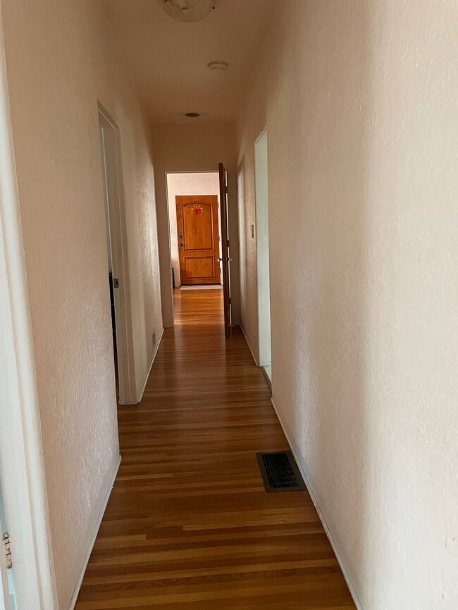 Hallway to bedrooms and Bathroom - 5456 Gilbert Dr