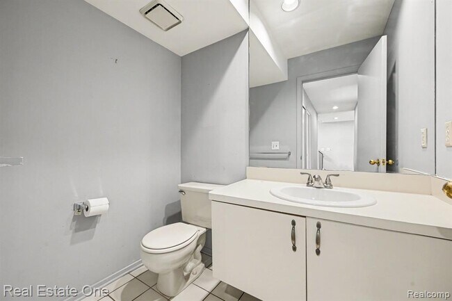 Building Photo - 4222 Breckenridge Dr