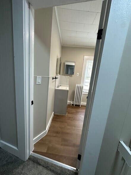 Bathroom - 49 Freeman Ave