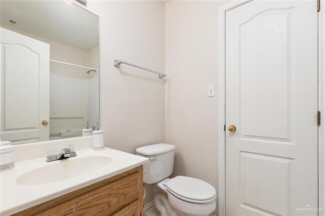 Building Photo - 11 Ringold Cir