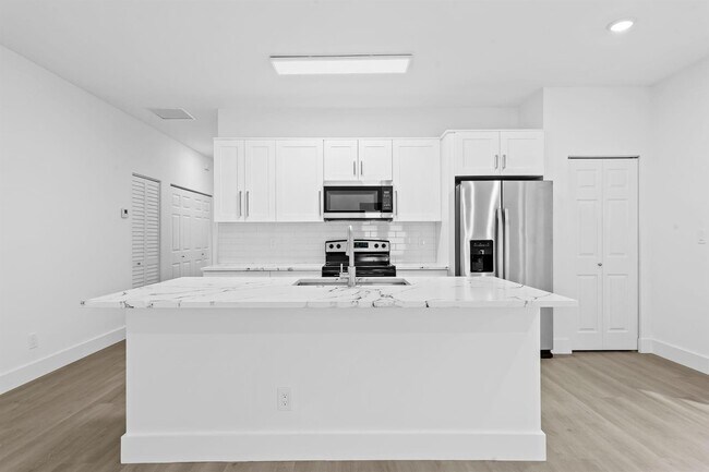 Building Photo - 2810 NW 7th St