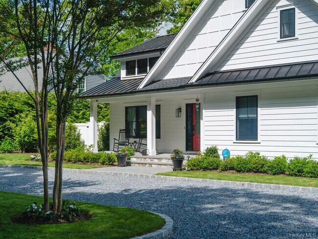 Building Photo - 4525 S Harbor Rd