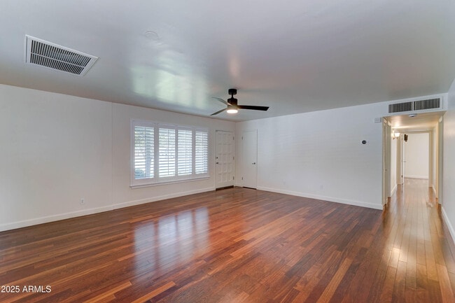 Building Photo - 4019 E Turney Ave