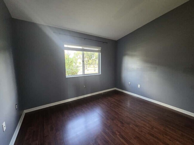 Building Photo - Spacious Briar Bay Rental in Gated Community