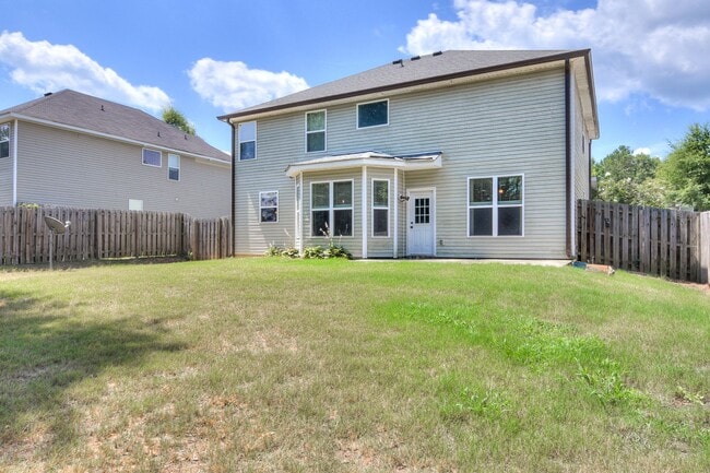 Building Photo - Beautiful 4 Bedroom in Great Neighborhood!