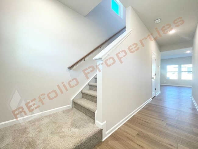 Building Photo - Brand new 4 Bedroom, 3 Bathroom, Spacious Loft, Attached 2 Car Garage and Backyard in Oak Manor, ...